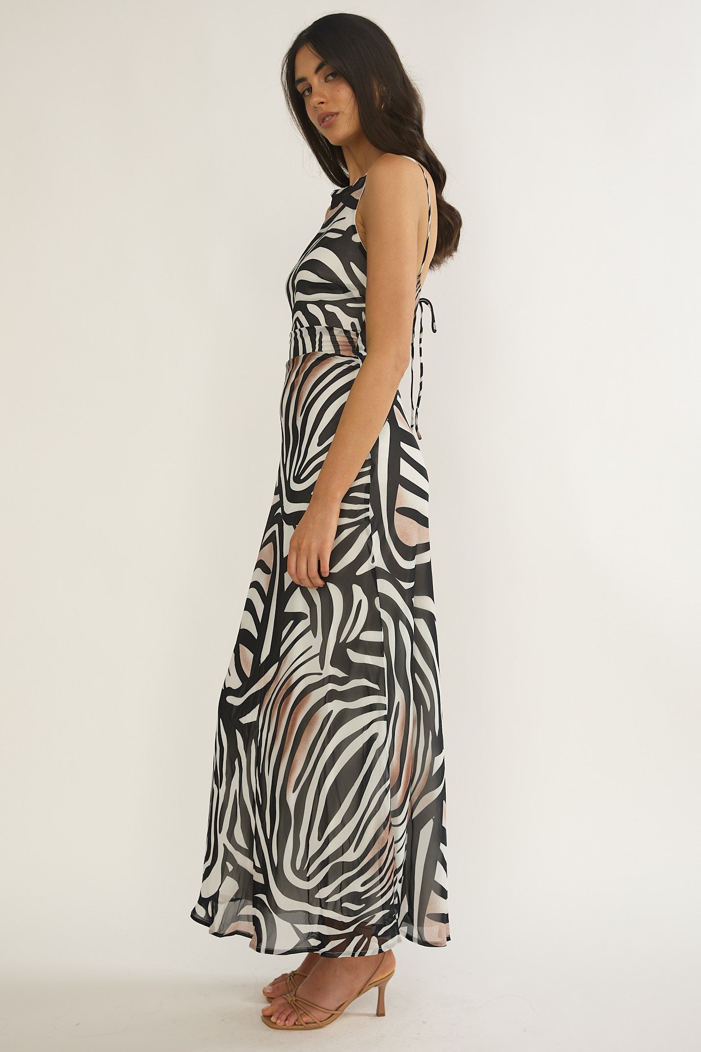 Floating Tied Low Back Maxi Dress Print Black/White